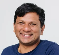 Ro prakash headshot